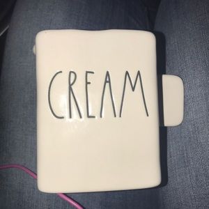 Rae Dunn cream pourer